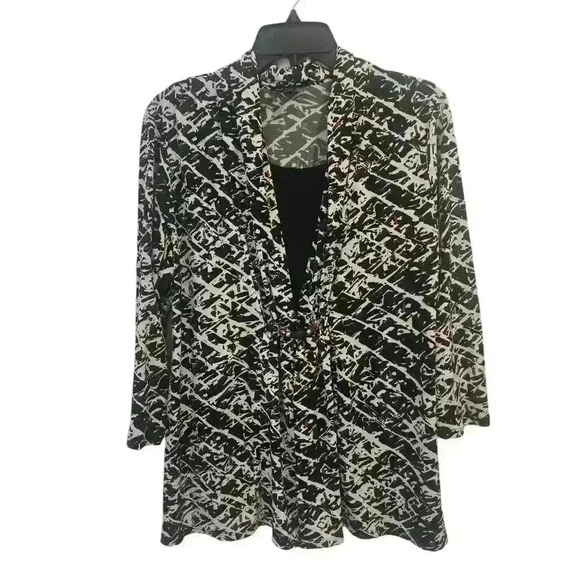 X117 Notation mock 2 piece black and red loose fit size large - Picture 1 of 8